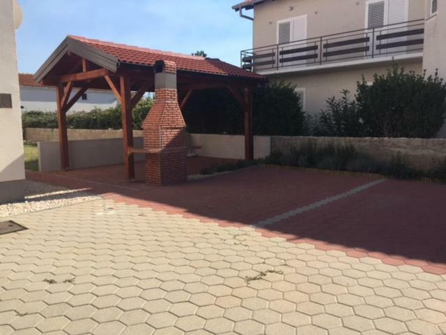 Nin Zdrijac Apartment ภายนอก รูปภาพ